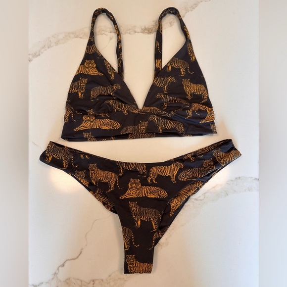 RARE! Boys + Arrows Bikini Set in Frisky Tiger Print - Picture 4 of 16